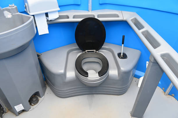 Best Luxury portable toilet rental  in North Prairie, WI